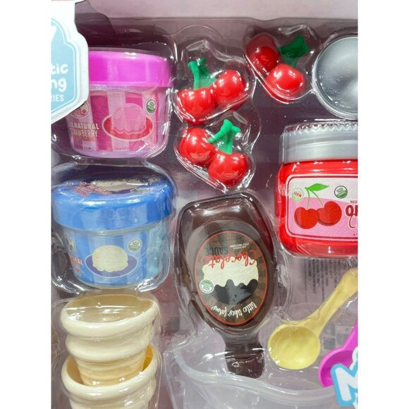 Little Tikes Creative Chefs Ice Cream Kit 17 Realistic Cooking Accessories 2024 - Picture 4 of 10